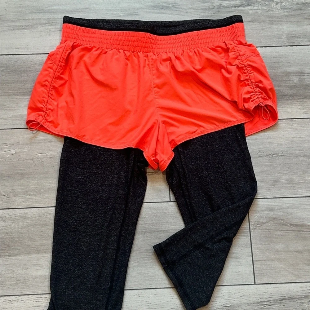 Athleta Go Getter Knicker Shorts Over Capri 964561 coral gray size medium